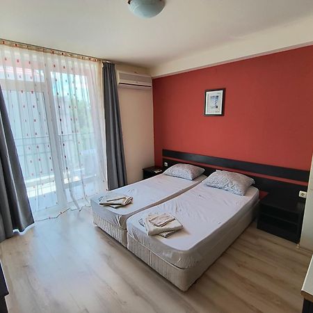 Студио Афродита 1 Pantai Sunny Bagian luar foto
