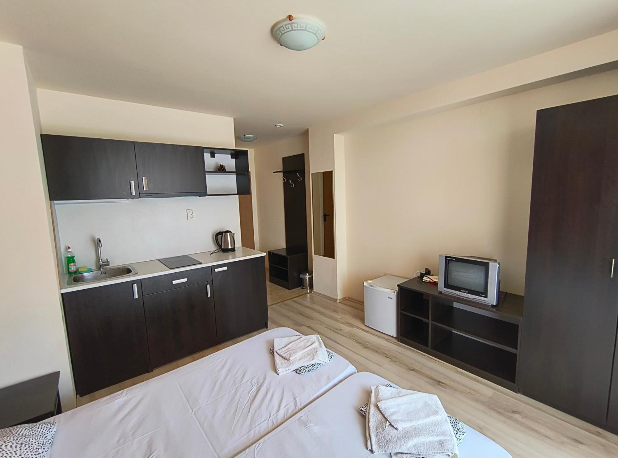 Студио Афродита 1 Pantai Sunny Bagian luar foto