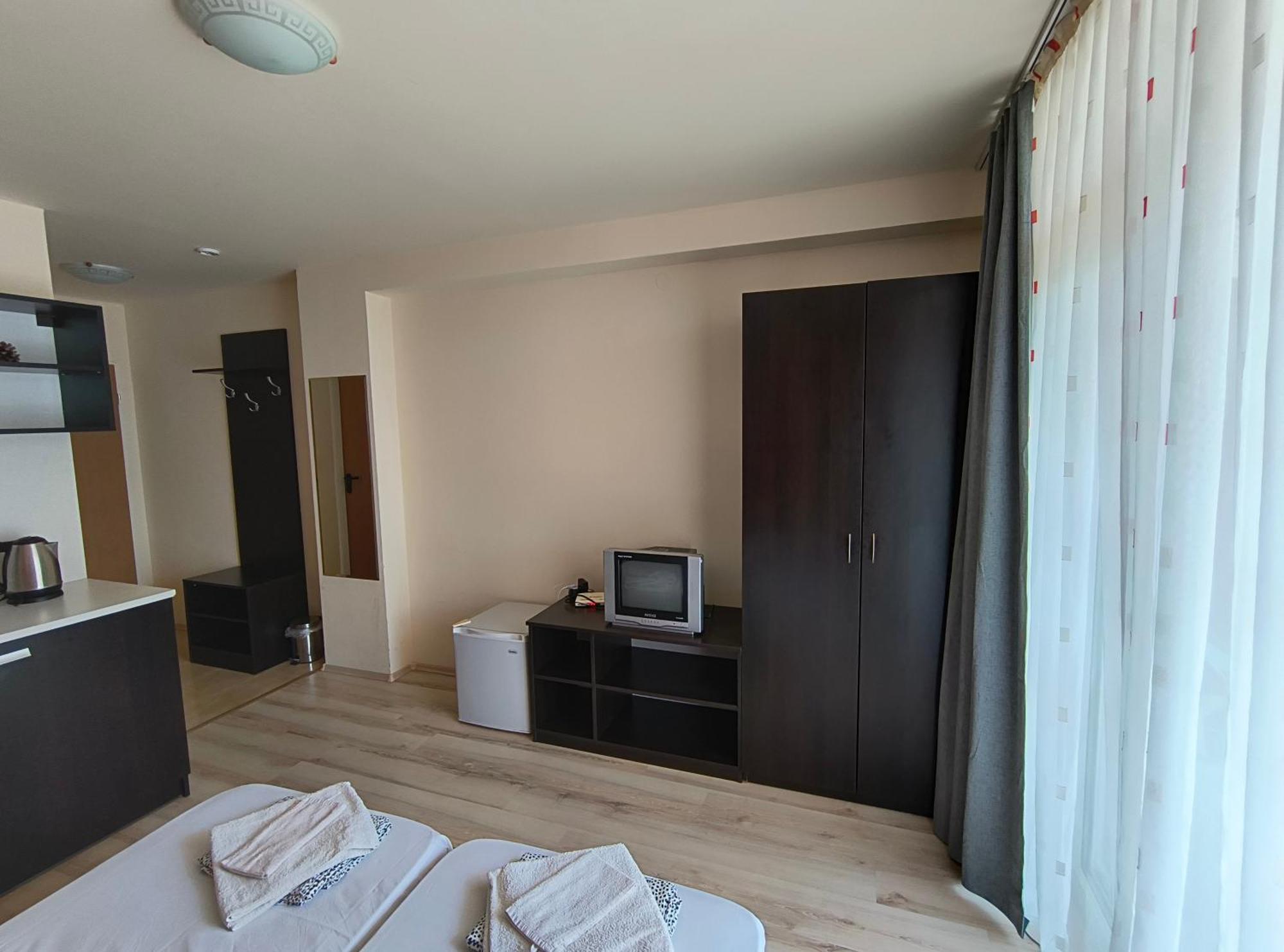 Студио Афродита 1 Pantai Sunny Bagian luar foto